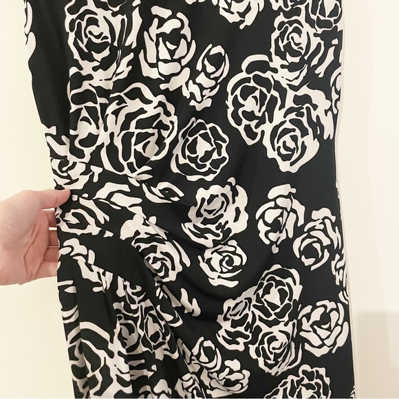 Gina Bacconi Cap-sleeved Black and White Floral Dress Size 12 - Picture 5 of 8